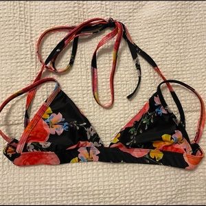 Kulani kinis flower bikini top